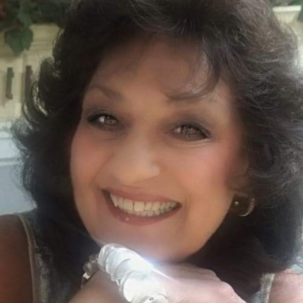 Meet your Posher, Deborah